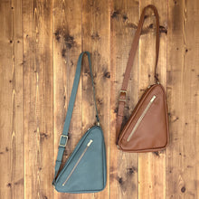 Load image into Gallery viewer, Brown Triangle Leather Bag