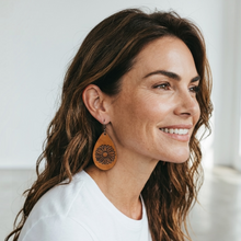 Load image into Gallery viewer, Leather Sunflower Earrings