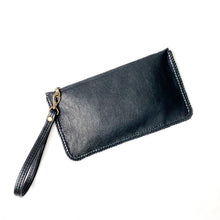 Load image into Gallery viewer, Braided Leather Wristlet Zipper Clutch